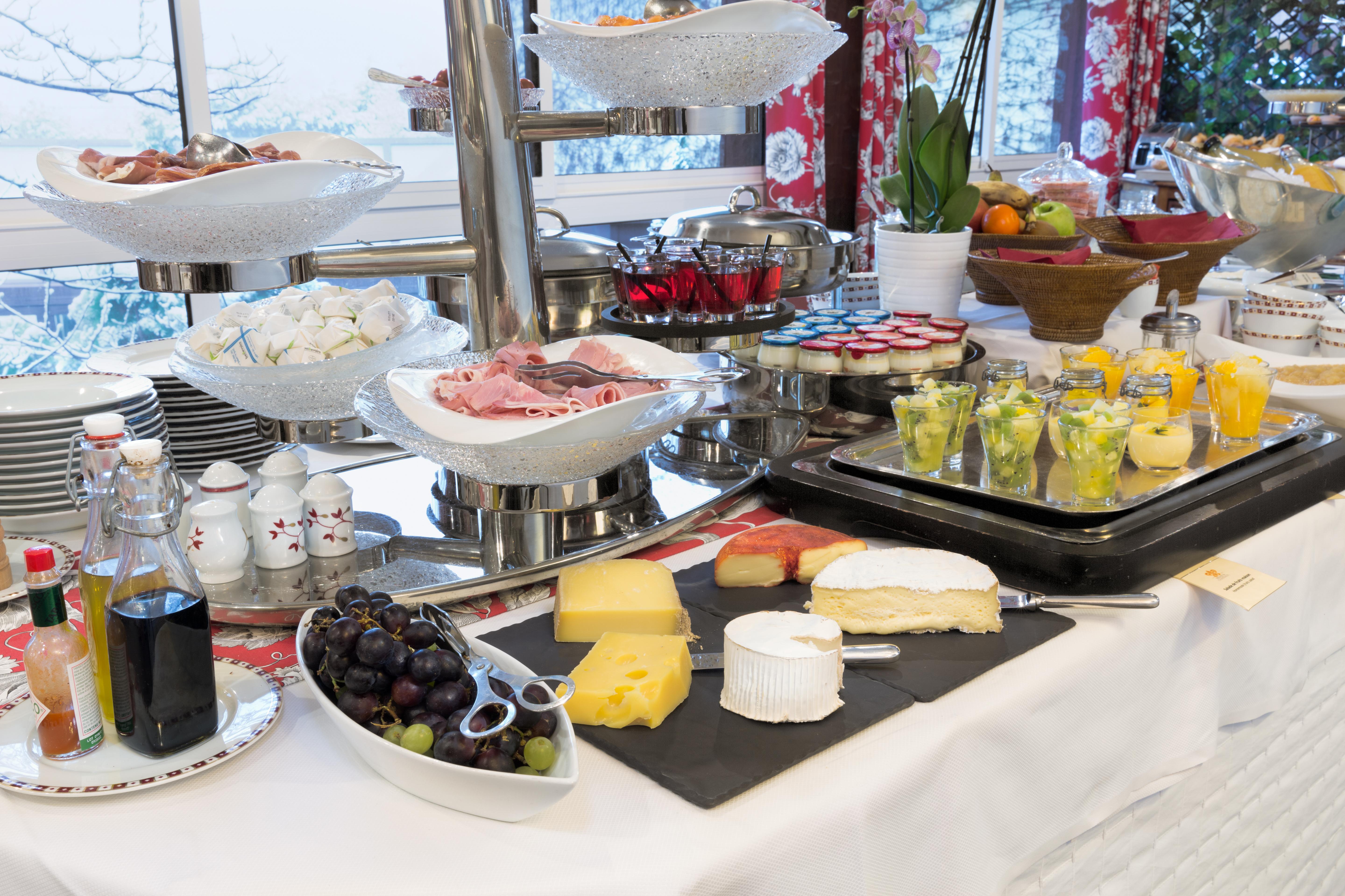 Hostellerie Briqueterie & Spa Champagne Vinay  Εξωτερικό φωτογραφία A cheese platter