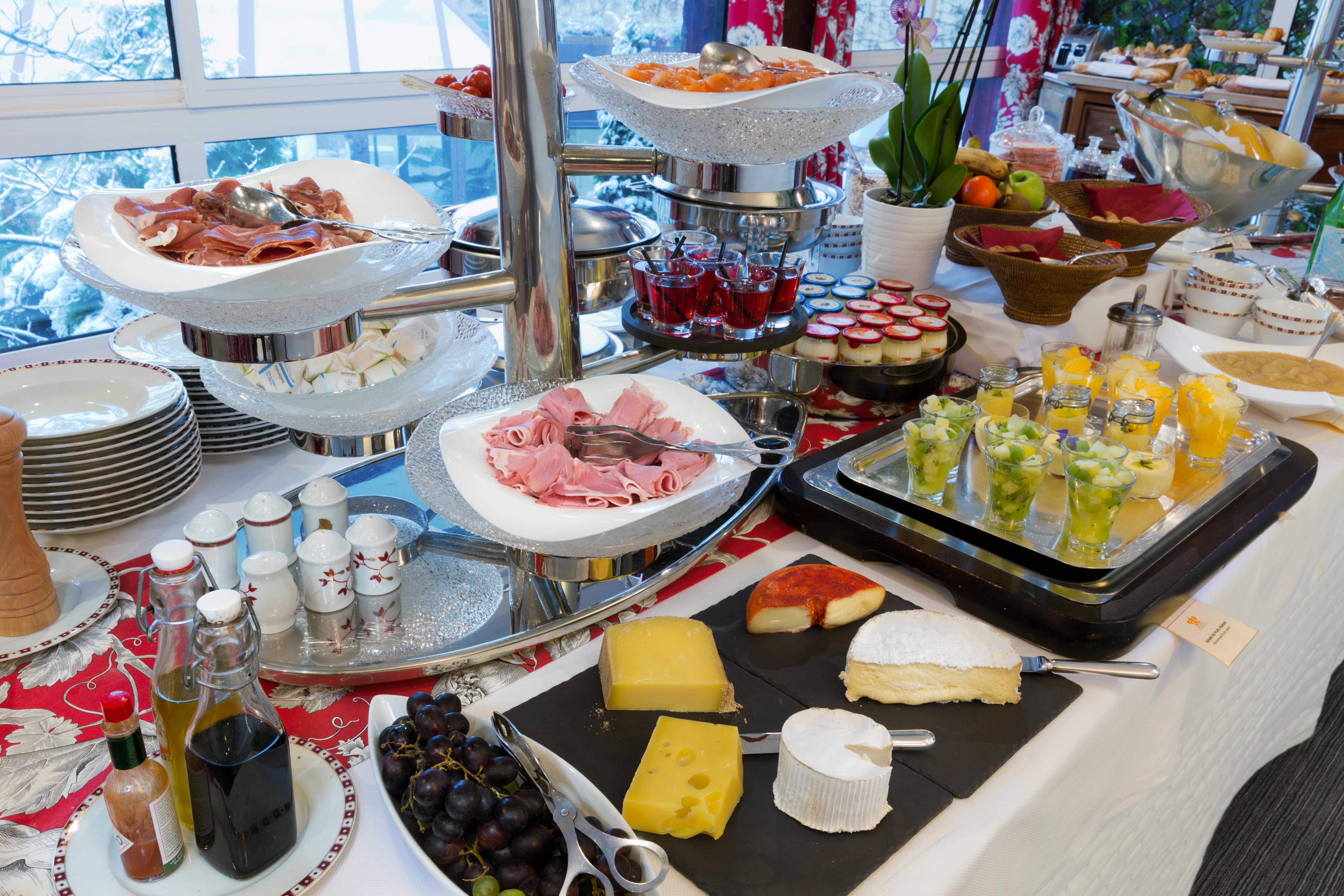 Hostellerie Briqueterie & Spa Champagne Vinay  Εξωτερικό φωτογραφία A buffet