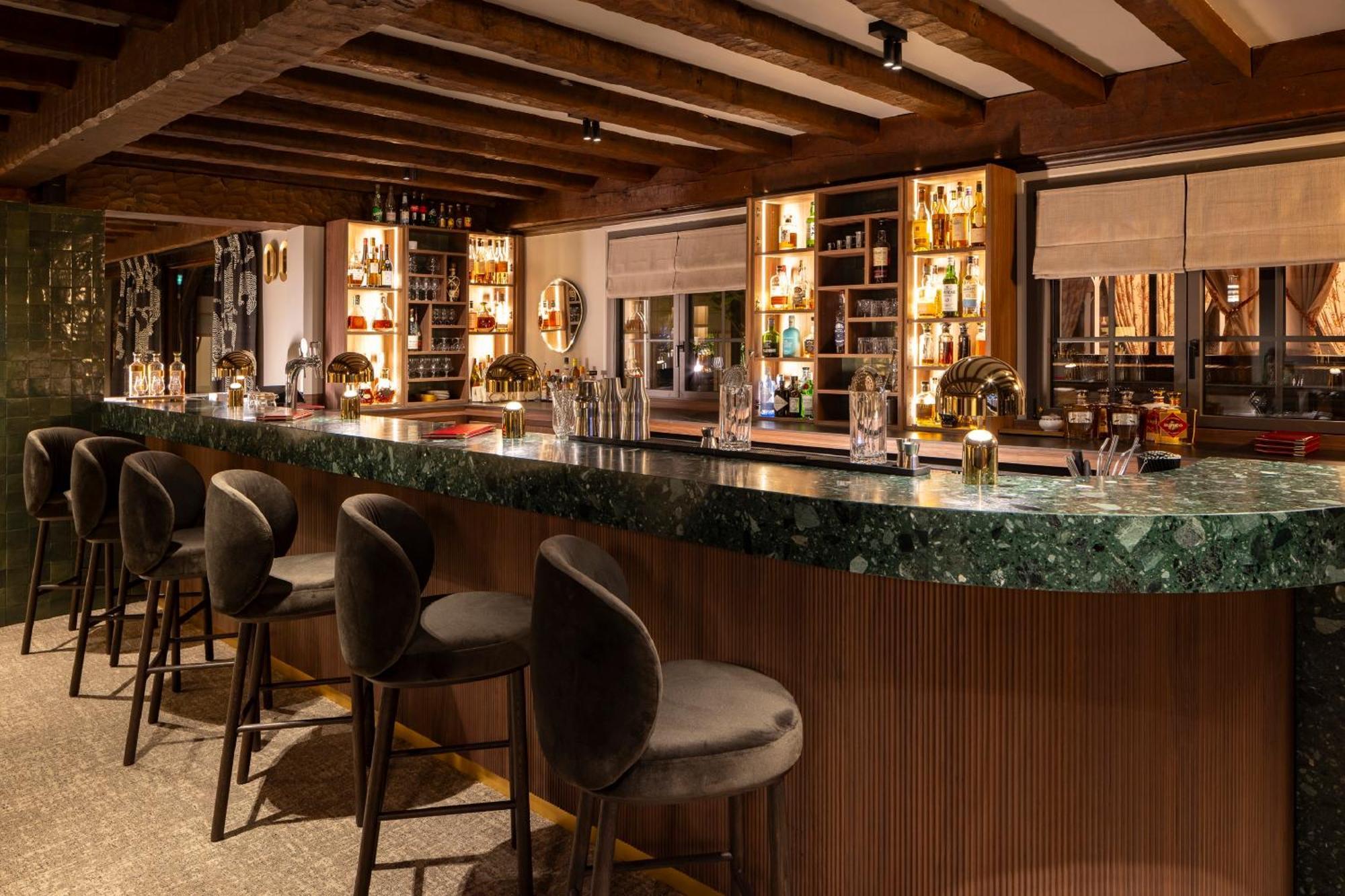 Hostellerie Briqueterie & Spa Champagne Vinay  Εξωτερικό φωτογραφία The bar at the Mandarin Oriental, Munich